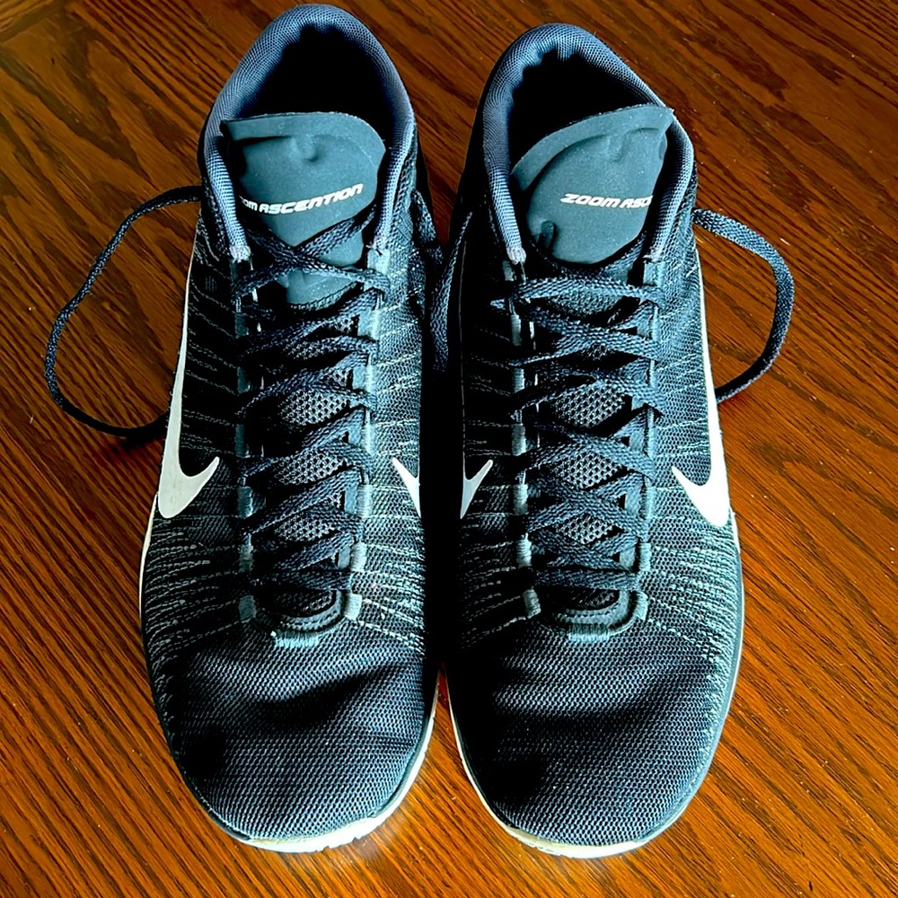 Nike Zoom Ascention shoes